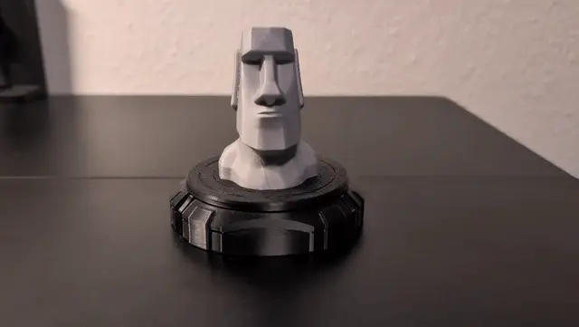 Moai Head – Stylized Easter Island Statue