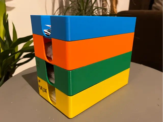 Stackable boxes 